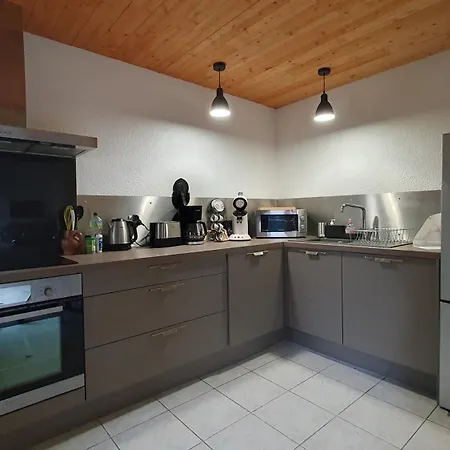 Domaine Bardon - Deux Avec Piscine Pouvant Accueillir Jusqu'a 15 Personnes A La Campagne, Charente-maritime Holiday home *