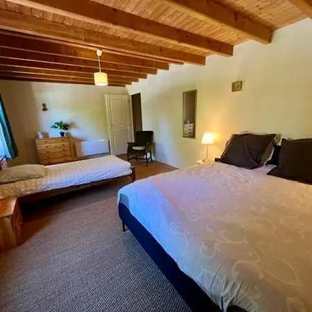 Tatil Evi Domaine Bardon - Deux Avec Piscine Pouvant Accueillir Jusqu'a 14 Personnes A La Campagne, Charente-maritime Chaunac