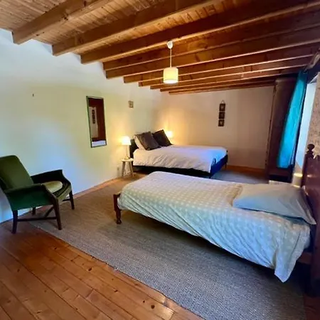 Domaine Bardon - Deux Avec Piscine Pouvant Accueillir Jusqu'a 14 Personnes A La Campagne, Charente-maritime Tatil Evi *