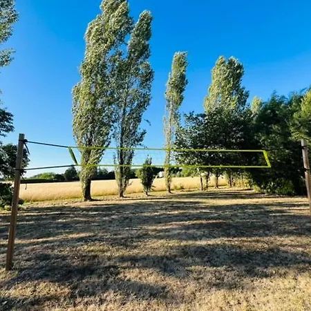 Tatil Evi Domaine Bardon - Deux Avec Piscine Pouvant Accueillir Jusqu'a 14 Personnes A La Campagne, Charente-maritime *